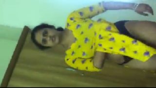 Nalla drawyer chupinchi vadhina mms video