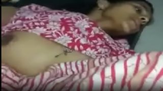 Sexy telugu tenant aunty pooku dengadam