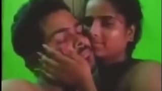 Vijayawada bharya selfie video lo dengindhi