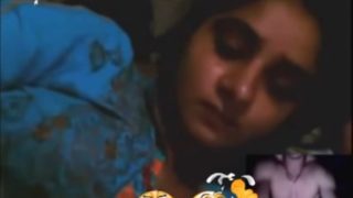 Guntur ammayi lover masturbation webcam lo