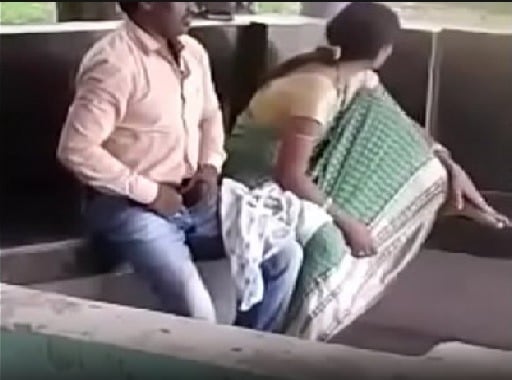 Bajardhani public place lo blowjob ichindhi - Andhra porn video