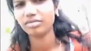 Palletooru Telugu ammayi outdoor sex mms