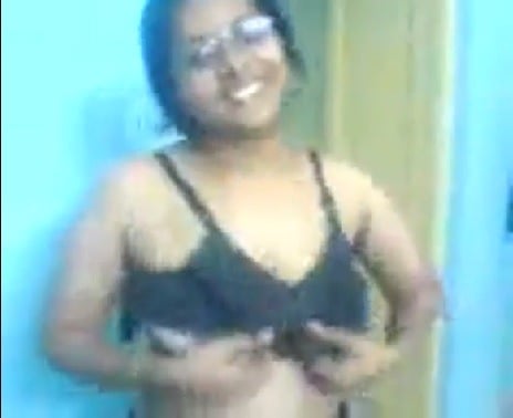 Sexy tamil teacher tho principal dengu - Chennai sex mms