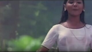 Sexy telugu movie heroine accident sollu scene