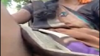 Telugu nude pelli aina ammayi outdoor selfie