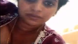 Sexy telugu vadhina live lo ucha posindhi
