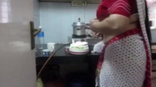 Kitchen lo petti andhra aunty sudha sex