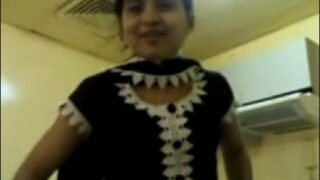 Hyderabad girl sameera pooku dengu mms