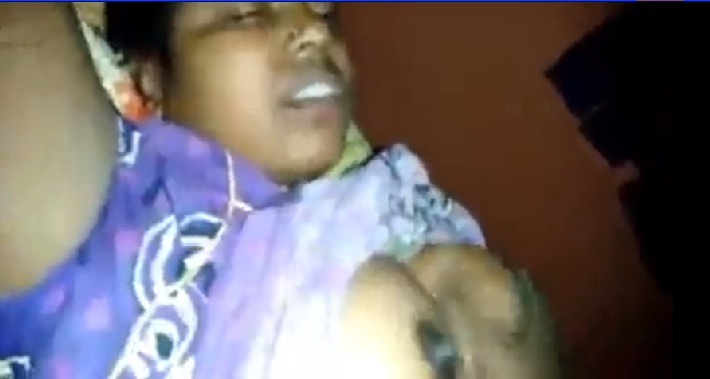 Village tamil aunty sex xxx - Aunty dengu videos
