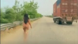 Telugu aunty nangi ha road medha porn