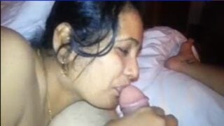 Vijayawada aunty manchi blowjob ochina sex