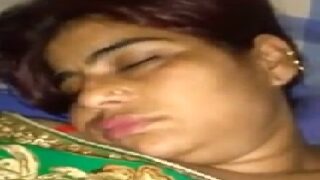 Hyd sexy aunty panty lehanda nidhra