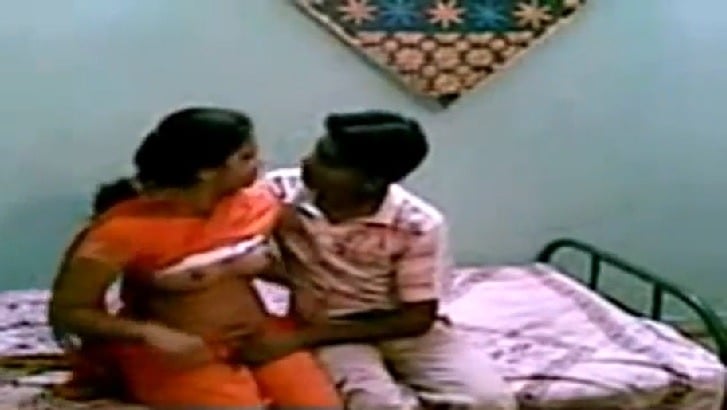 Telugu 19 vyasu school students sex - Telugu teen porn