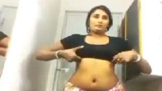 Swathi naidu x videos saree change
