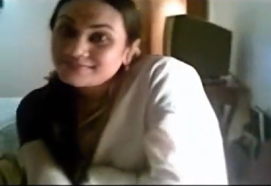 Aunty nude video selfie thesindi - Telugu naked porn