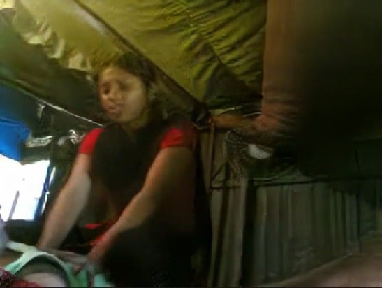 547px x 412px - Hyderabad anatapur bus lo desi girl xnxx - Telugu bf sex