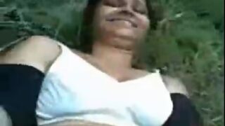 Anitha aunty xnxx polam lo petti dengudu