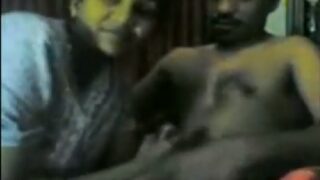 Vimala aunty evaditho cheshuna xvideo