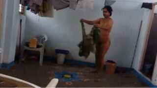 Snanam chesi palleturu indian naked aunty