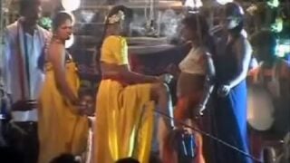 Telugu girls petticoat tho nude record dance