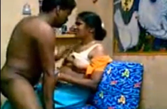 Soundarya Bf Sex - Village panimanshi aunty soundarya sex - Telugu village porn