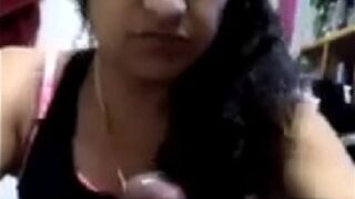 Chhindwara lo andhra vadi tho hindi aunty sex