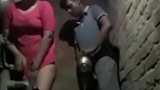 Palleturu telugu aunty hard sex customer tho