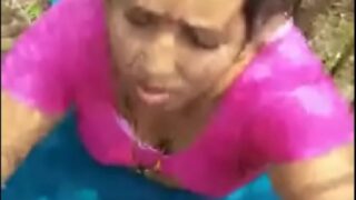 Gramam lo pelli aina aunty blowjob polam lo