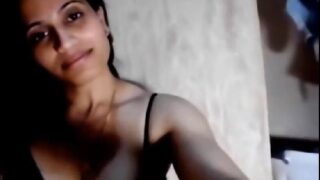 Hot mallu ammayi bhattalu tesi fingering