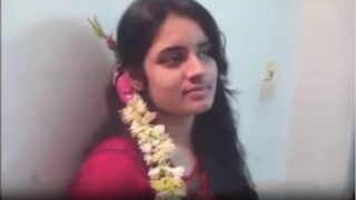 ఆంధ్రా భార్య మీరు సెక్స్ వీడియో ఆన్‌లైన్‌లో ఫేమస్ అవుతోంది